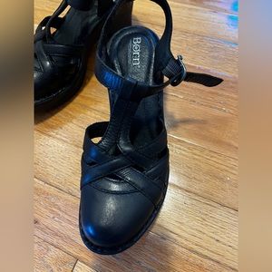 Born Shoes sandals clogs size 7M leather spring shoes black
